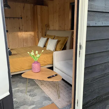 Onder De Oude Walnoot Alojamento de Acomodação e Pequeno-almoço 3*