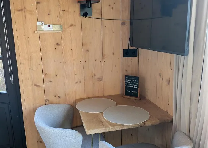 Onder De Oude Walnoot